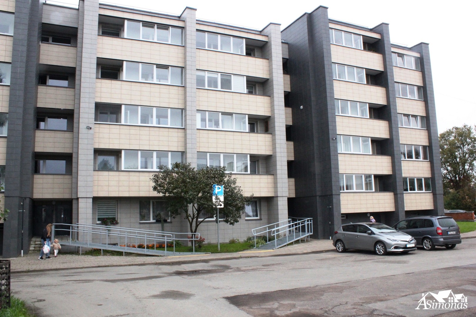 Išnomuojamas 1 k. butas renovuotame name